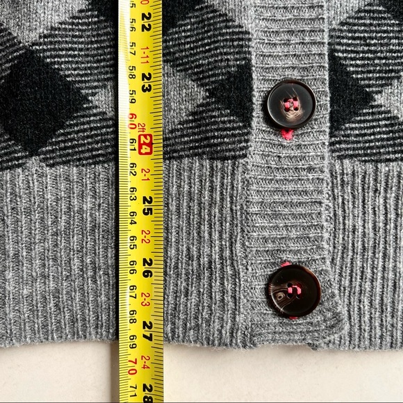 * SOLD * Madewell Wallace 100% Merino Wool Plaid Cardigan - Picture 9 of 13